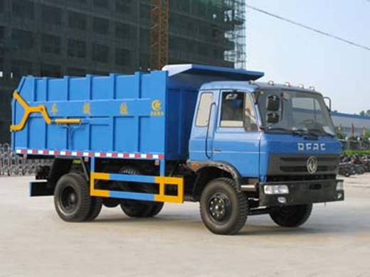 東風(fēng)145對接式<a href=http://www.jeexue.cn/ljc target=_blank class=infotextkey>垃圾車</a>出廠圖片