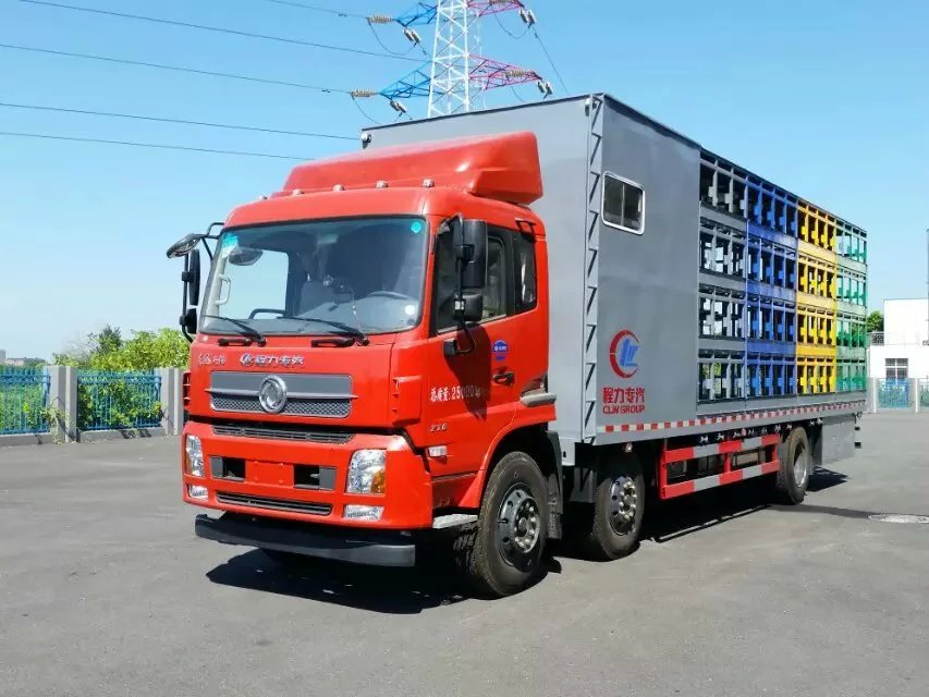 東風(fēng)天錦小三軸養(yǎng)蜂車(chē)