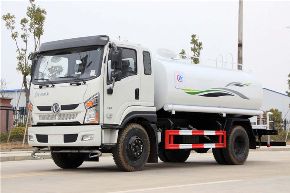 國(guó)六東風(fēng)D1L新款 11方灑水車(chē)